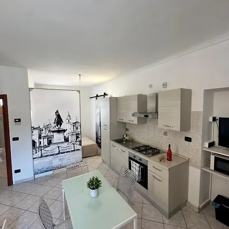 The Turin Suite - Porta Nuova Apartman *