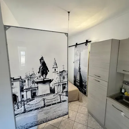 The Turin Suite - Porta Nuova Apartman *